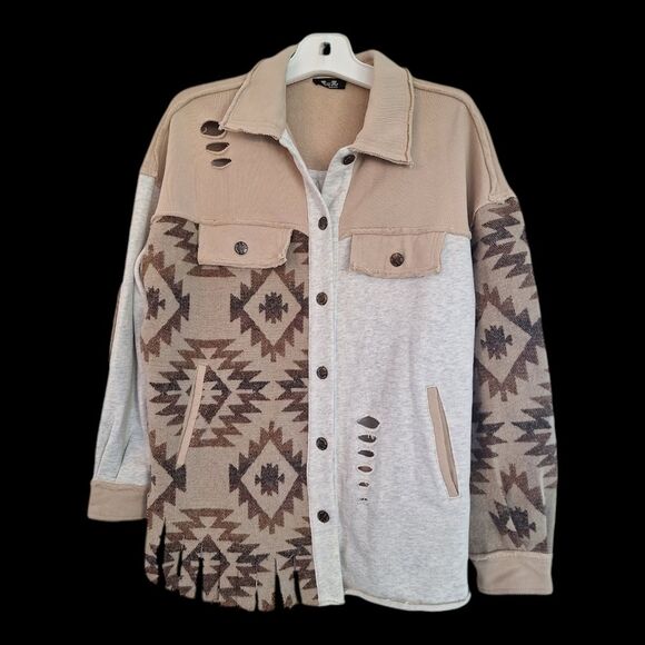 Miss Me Women's Taupe Aztec Button Front Mixed Shacket Small Never Worn - Picture 9 of 16